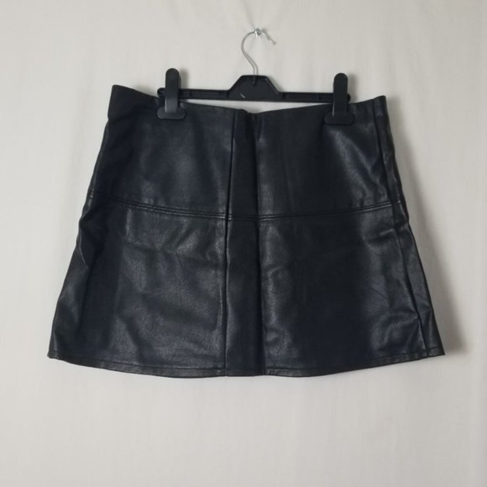 NWT Jolt faux leather black mini skirt juniors size 7 (192) - Picture 9 of 9